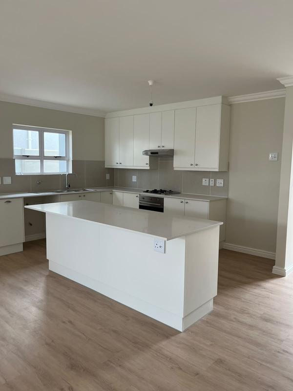 To Let 3 Bedroom Property for Rent in Pinehurst Western Cape